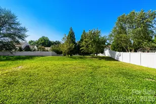 4125 Brawer Farm Dr, Charlotte, NC 28269 - Photo 15
