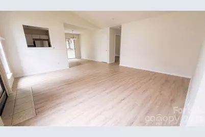 5006 Elizabeth Road, Charlotte, NC 28269 - Photo 7