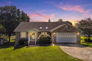 81 Emerald Point Dr, Taylorsville, NC 28681 - Photo 1