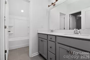 11225 Lochmere Rd, Charlotte, NC 28278 - Photo 29