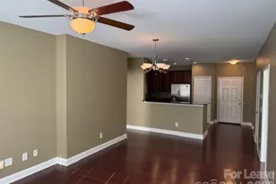 1000 E Woodlawn Road E, Charlotte, NC 28209 - Photo 11