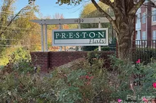 1000 E Woodlawn Road E, Charlotte, NC 28209 - Photo 1