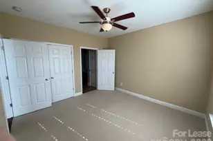 1000 E Woodlawn Road E, Charlotte, NC 28209 - Photo 9