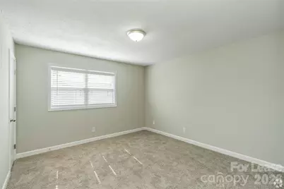 300 E Charlotte Avenue #6, Mount Holly, NC 28120 - Photo 9