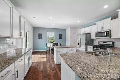 7105 Pennyroyal Way, Charlotte, NC 28216 - Photo 11