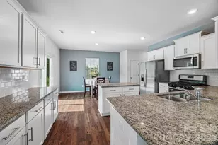 7105 Pennyroyal Wy, Charlotte, NC 28216 - Photo 11