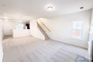 152 Clydesdale Ct, Matthews, NC 28104 - Photo 3