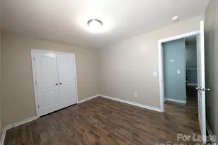 9223 Avery Meadows Dr, Charlotte, NC 28216 - Photo 23