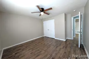 9223 Avery Meadows Dr, Charlotte, NC 28216 - Photo 21