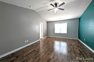 9223 Avery Meadows Dr, Charlotte, NC 28216 - Photo 11