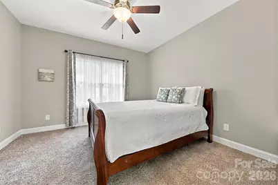 1258 10th Street Place NW, Hickory, NC 28601 - Photo 17