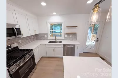 4200 Abbeydale Drive, Charlotte, NC 28205 - Photo 11