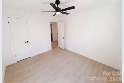 4200 Abbeydale Drive, Charlotte, NC 28205 - Photo 13