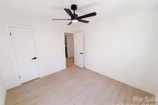 4200 Abbeydale Dr, Charlotte, NC 28205 - Photo 13