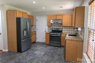 9935 Redbud Tree Ct, Charlotte, NC 28273 - Photo 3