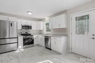 102 Cushman Dr, Chester, SC 29706 - Photo 1