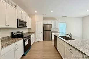 6200 Lowe Ln, Charlotte, NC 28214 - Photo 5