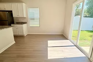 6200 Lowe Ln, Charlotte, NC 28214 - Photo 9