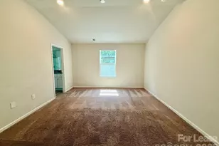 6200 Lowe Ln, Charlotte, NC 28214 - Photo 17
