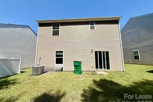 6200 Lowe Ln, Charlotte, NC 28214 - Photo 23