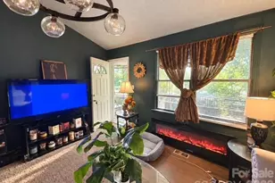 131 Wyatt St, Asheville, NC 28803 - Photo 9