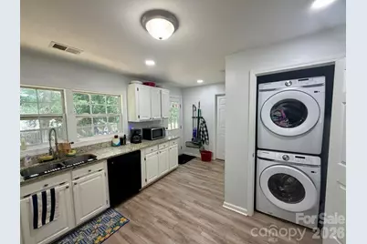 284 Salem Street SW, Concord, NC 28025 - Photo 9