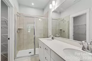 [Address not provided], Charlotte, NC 28269 - Photo 11