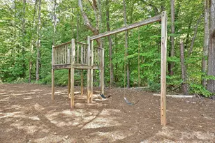 11200 Walking Horse Ln, Charlotte, NC 28215 - Photo 31