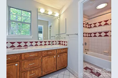 11200 Walking Horse Lane, Charlotte, NC 28215 - Photo 25