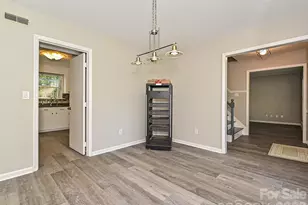 11200 Walking Horse Ln, Charlotte, NC 28215 - Photo 19