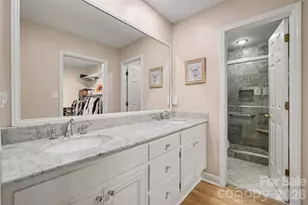 7507 Red Oak Ln, Charlotte, NC 28226 - Photo 19