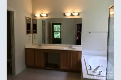3400 Pasture View Court, Charlotte, NC 28269 - Photo 3