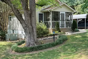 522 19th St SW, Hickory, NC 28602 - Photo 3