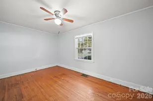 1011 Holland Ave, Gastonia, NC 28052 - Photo 5
