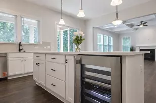 812 E 19th St, Charlotte, NC 28205 - Photo 17
