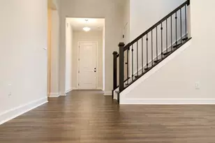 812 E 19th St, Charlotte, NC 28205 - Photo 5