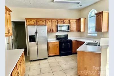 10514 Old Bridge Lane, Charlotte, NC 28269 - Photo 9