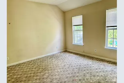 10514 Old Bridge Lane, Charlotte, NC 28269 - Photo 17