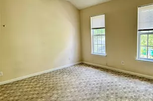 10514 Old Bridge Ln, Charlotte, NC 28269 - Photo 17