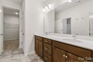 6605 Fire Lily Ln, Charlotte, NC 28216 - Photo 23