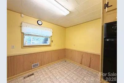 2985 Collettsville Road, Lenoir, NC 28645 - Photo 11