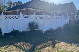 570 Queen Brogan Ct, Gastonia, NC 28054 - Photo 5