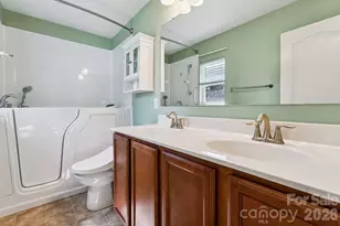 7628 Jenny Ann Drive, Charlotte, NC 28216 - Photo 15