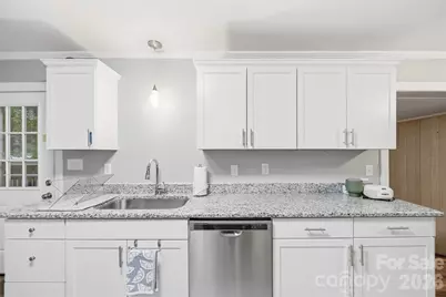 1094 Union Street S, Concord, NC 28025 - Photo 11