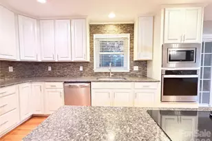 15408 Shawnee Trail, Matthews, NC 28104 - Photo 7