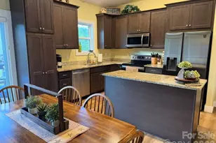 27 Daylilly Ct, Hendersonville, NC 28739 - Photo 7