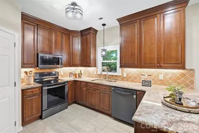9114 Cameron Wood Drive, Charlotte, NC 28210 - Photo 17