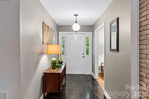 122 Chanticleer Ct, Charlotte, NC 28214 - Photo 3