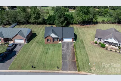 1420 Farmington Hills Drive, Conover, NC 28613 - Photo 27