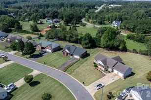 1420 Farmington Hills Dr, Conover, NC 28613 - Photo 31